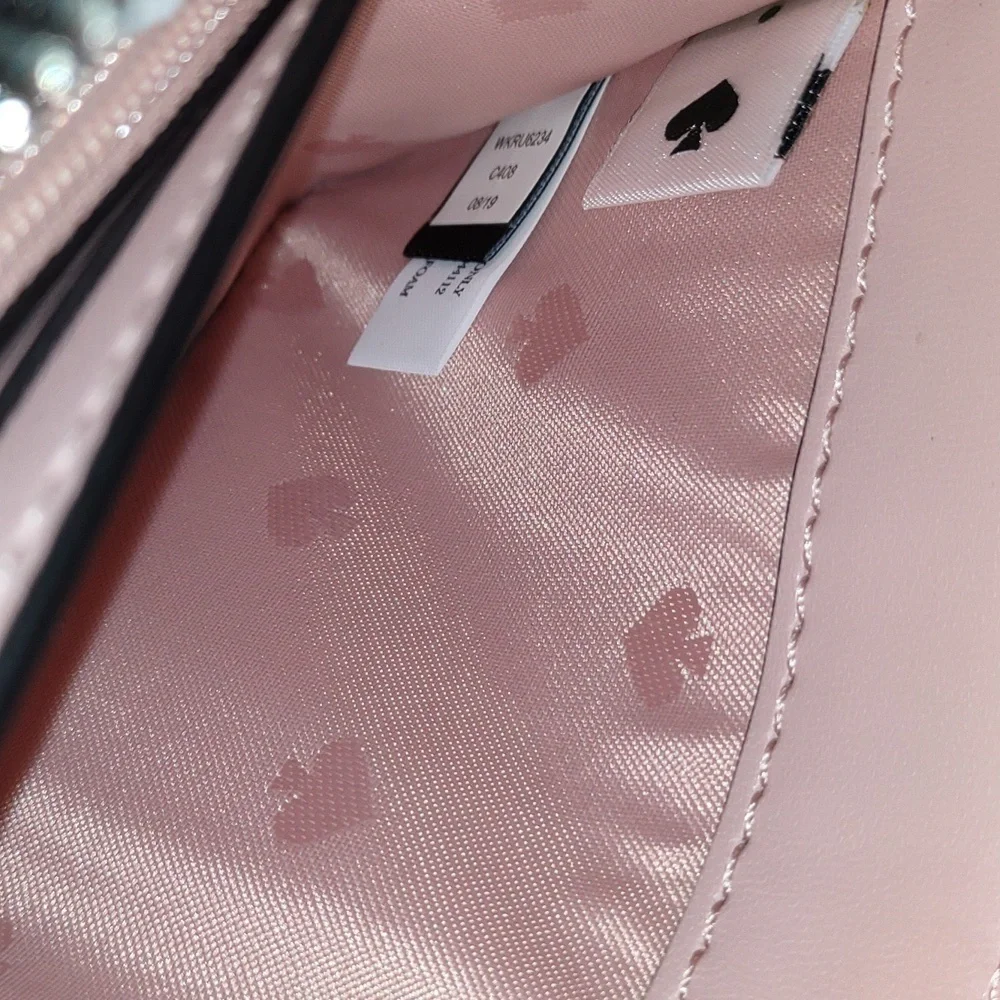 ❤️ Relisted Kate Spade Frosty Penguin Chain Strap Purse - Picture 15 of 15